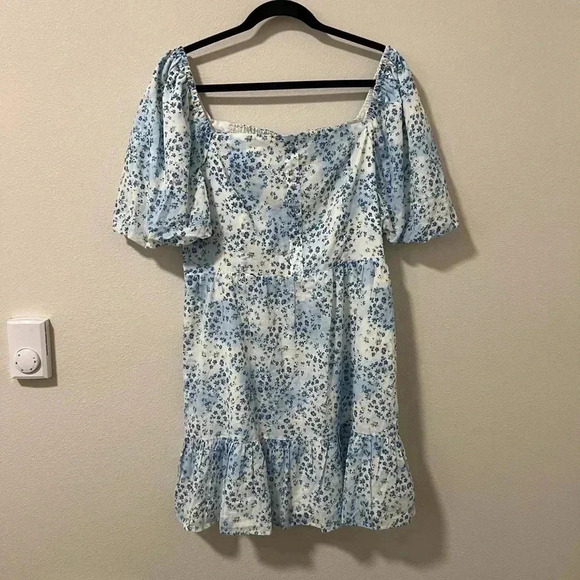 BB Dakota by Steve Madden Dresses & Skirts - NWT BB Dakota by Steve Madden Dress XL